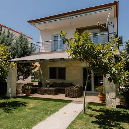 Holiday home Sani Eclectic Family Villa, Private Garden *