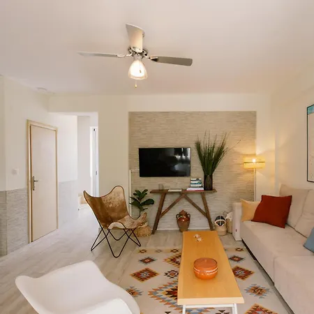 Sani Eclectic Family Villa, Private Garden * باراليا ساني