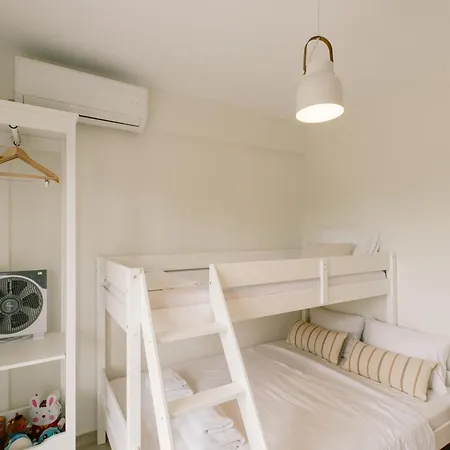 Sani Eclectic Family Villa, Private Garden Holiday home
