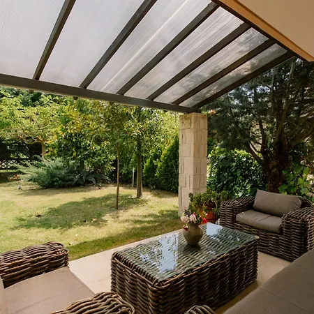 Sani Eclectic Family Villa, Private Garden 펜션 Sani (Chalkidiki)