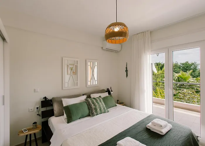 度假居 Sani Eclectic Family Villa, Private Garden