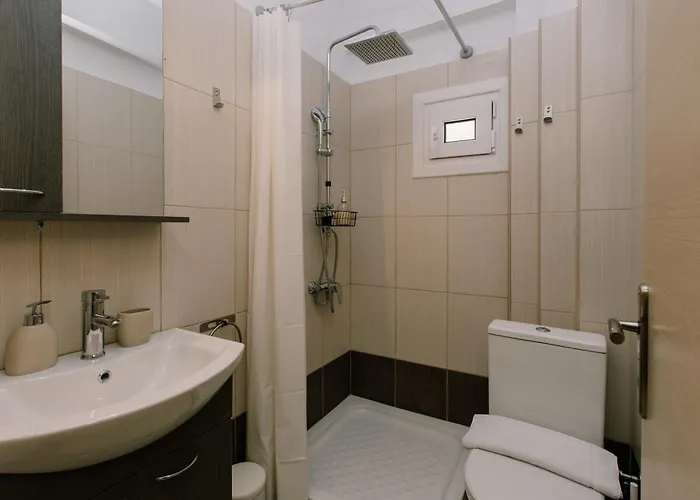 Sani Eclectic Family Villa, Private Garden 度假居 *